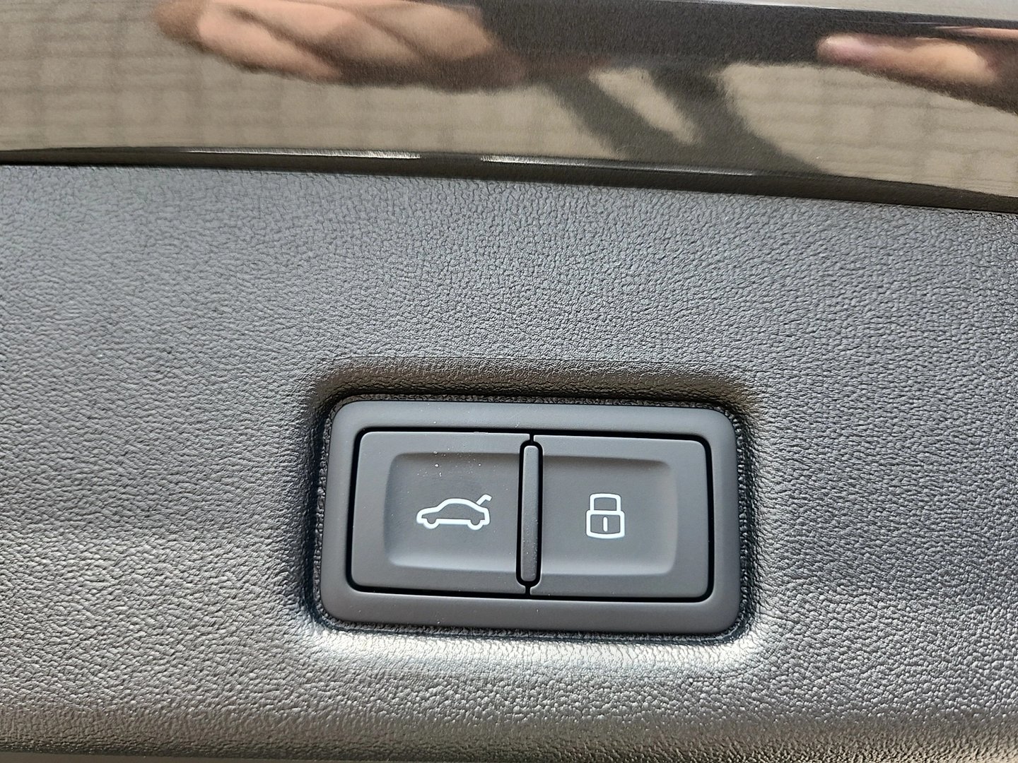 27963040